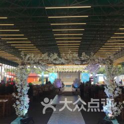 探秘岳陽際華老廠美食花園 電話、地址與特色慢搖吧經營指南